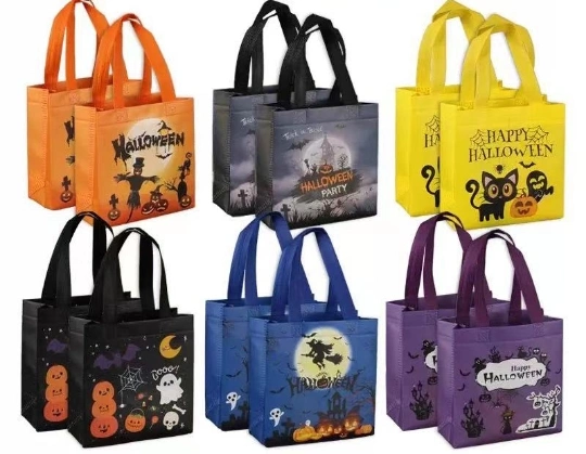 Halloween Tote Bags Non-Woven Halloween Candy Colorful Bags for Trick or Treat Party Favors Festival Supply Totes