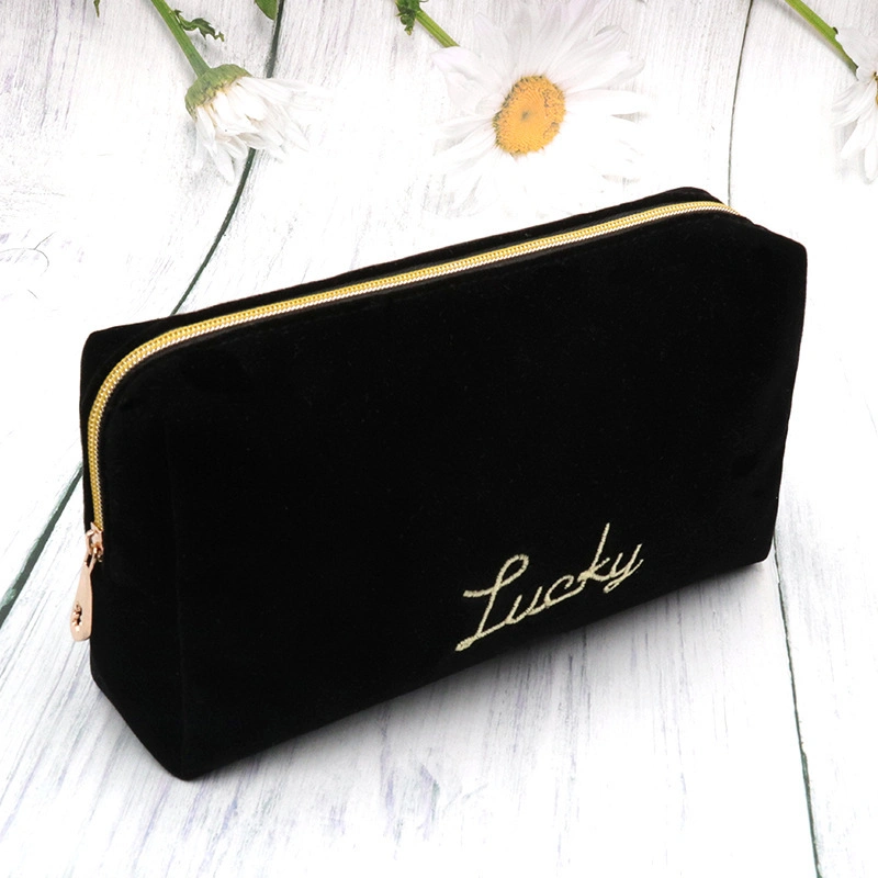 Free Sample Suede Velvet Custom Pouch Luxury Beauty Makeup Bag Zipper Closure Travel Cosmetic Bag Black with Embroidery Logo