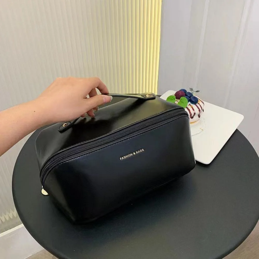Portable Leather Makeup Storage Bag Waterproof Opens Flat Bag Bl21961