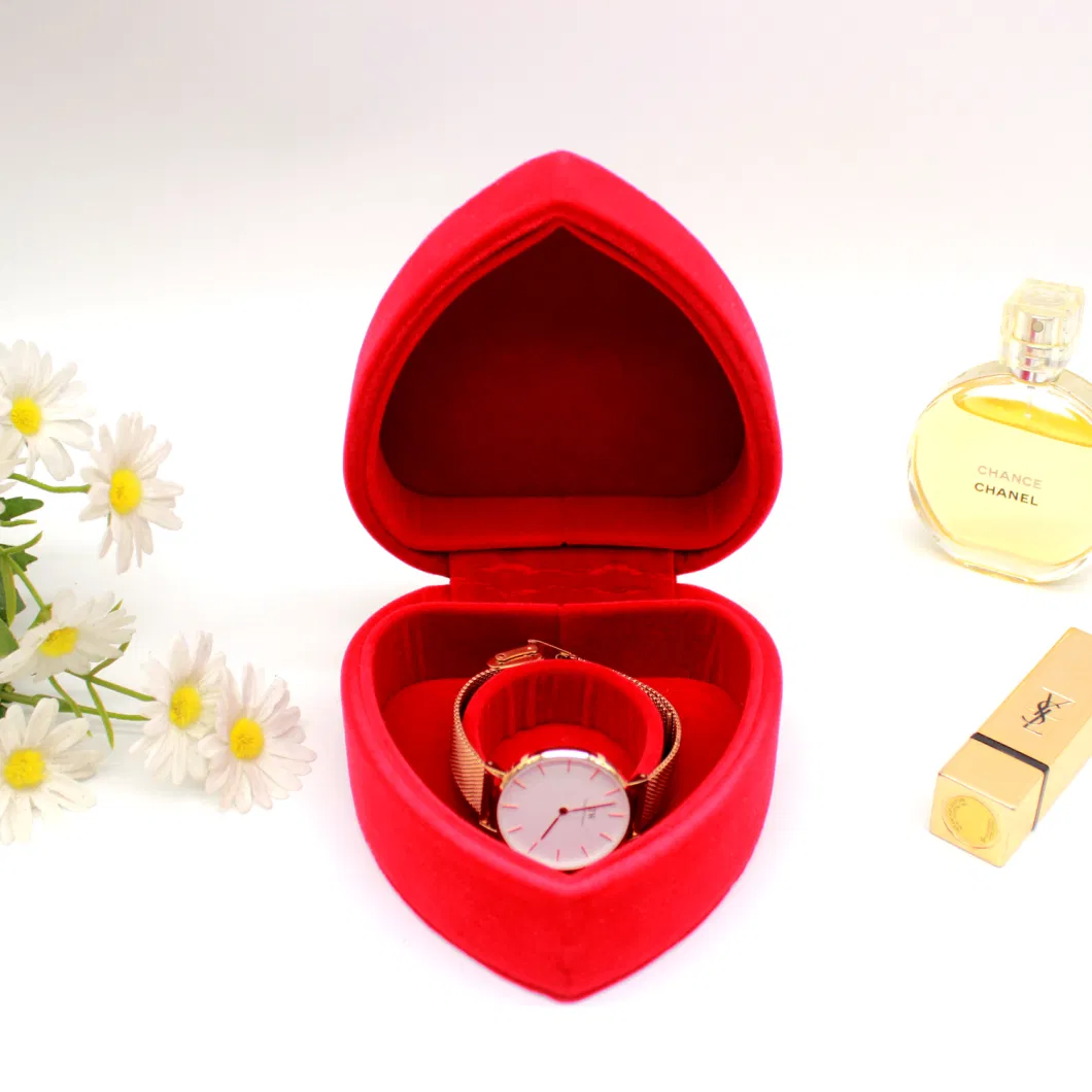 Luxury Red Velvet Watch Boxes Heart Shape Watches Gift Packaging Case