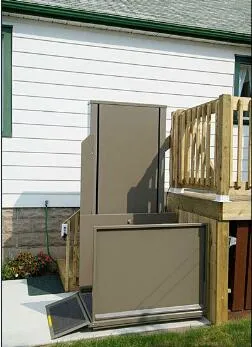 Safe and Reliable Home Vertical Wheelchair Lift for Old Man