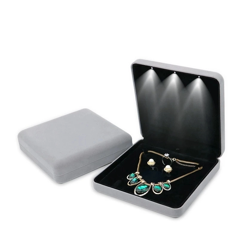 18X18X4.4cm Velvet LED Jewelry Box Necklace Earring Ring Gift Box Jewellery Set Display Storage Case