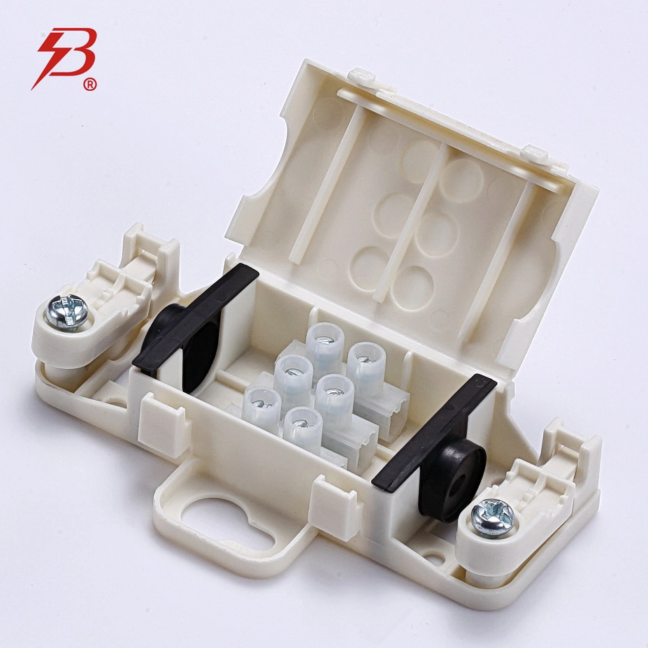 IP44 2 Way Plastic Waterproof Electrical Junction Box for 450V 17.5A Terminal Block