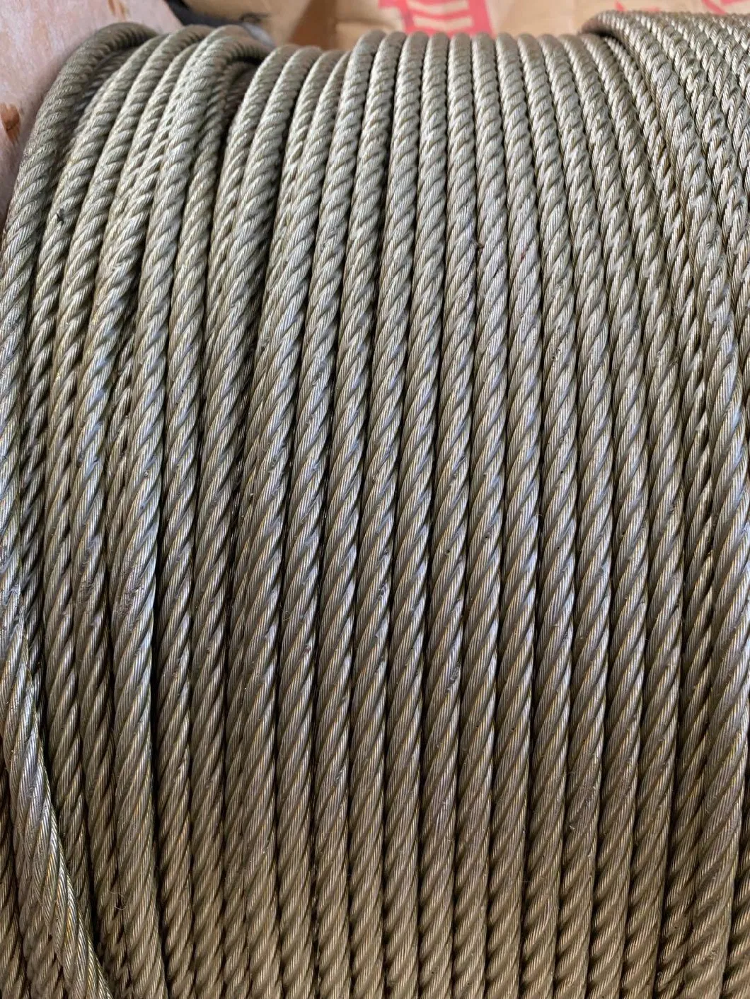 Electric Galvanized 6X24+7FC Fiber Core 33 Yds Roll Package Steel Wire Rope Soft Cables