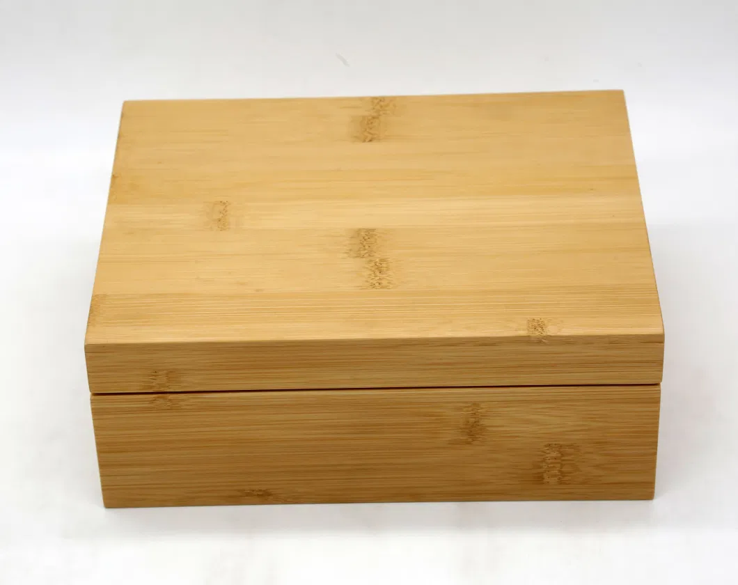 Beautifully Crafted Clear Varnished Bamboo Tea Gift Display Box