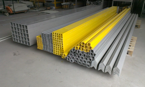 Manufacturer Supply Fiberglass Composite FRP GRP Pultrusion Square Tubes