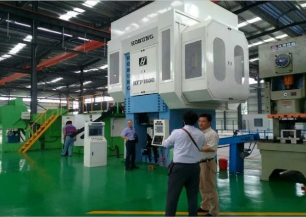 Aluminum Die Casting Stamping Injection Molding Powder Coating and Assembling Sprinkler Machine