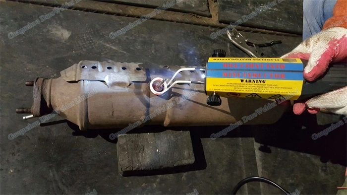 Flameless Bolt Induction Heating Device