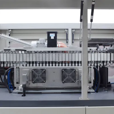 China Alta calidad 4cavities completamente automática PET plástico soplado de botella Máquina de moldeo por soplado de botellas de agua