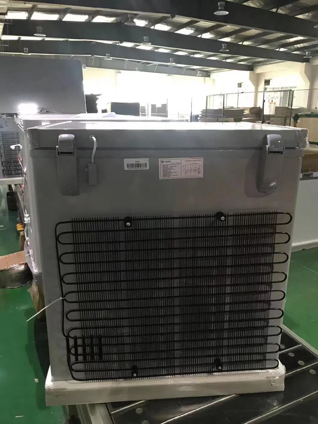 OEM SKD 64-300L12V/110V/220V Air-Cooled Controller Single Door Chest Freezer for Home