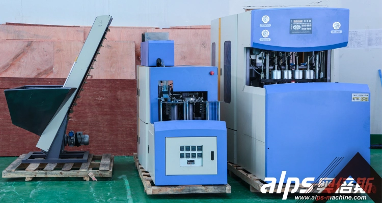 Semi Automatic Bottle Blow Moulding Machine / Pet Bottle Blower