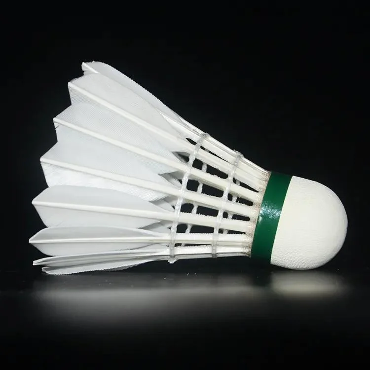 Speed 75 to 78 Straight Goose Feather Badminton Shuttlecocks for Amateur Training or Club Players Shuttlecock