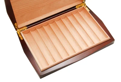 Cigar Box con superficie ondulata verniciata verde lucido