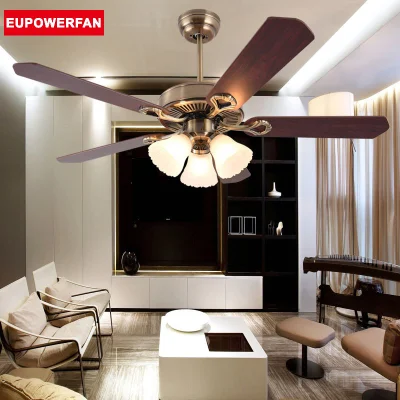 Semplice ventilatore da soffitto con regolazione intelligente della luminosità