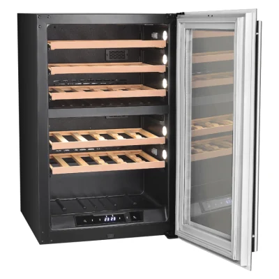 Elegante frigorifero da cucina e da bar in acciaio inox elettronico