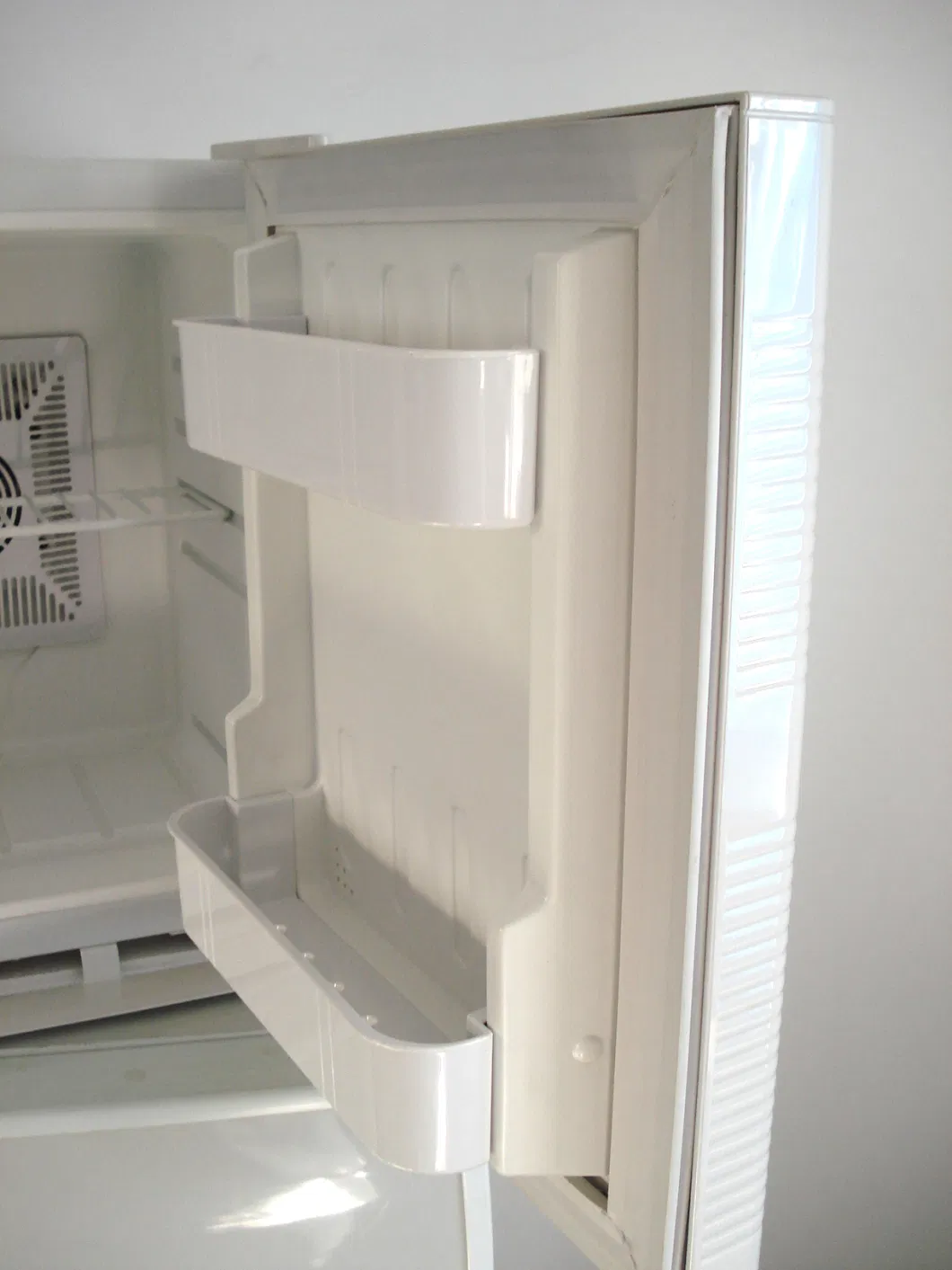 22L Semi Conductor Cooling Cosmetic Mini Fridge Mini Refrigerator Fridge for Hotel