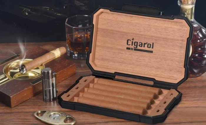 Individual Creativity Triangular Wood Cigar Box with Thermometer