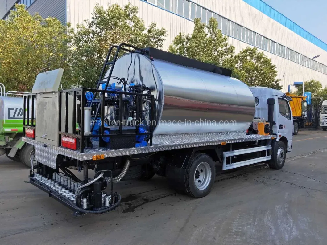 Dongfeng 4m3 Small Asphalt Distributor Truck, 4 Ton Asphalt Emulsion Spray Truck for Sale