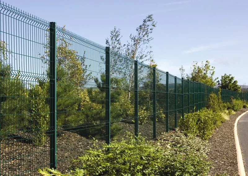 Factory Supplier Galvanized Curve Wire Mesh Fence/ 3D Panel Fencing /Garden Fence