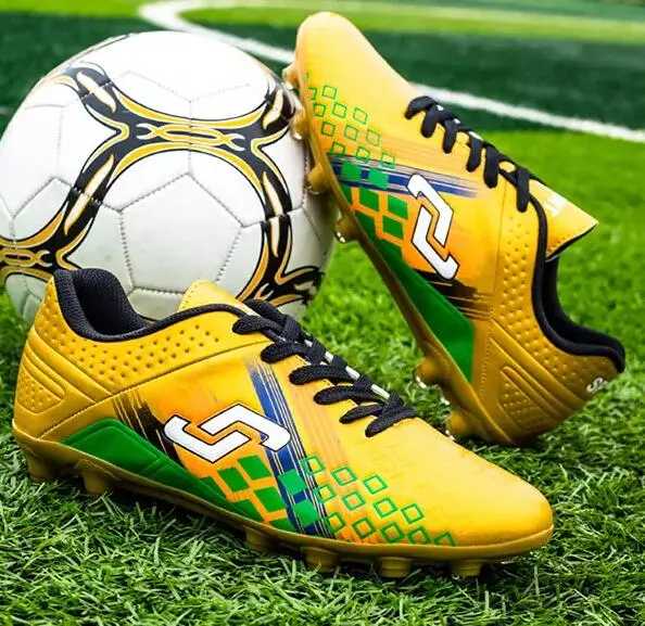 Athletic Footwear Outdoor Soccer Football Boots and Indoor Futsal Shoes