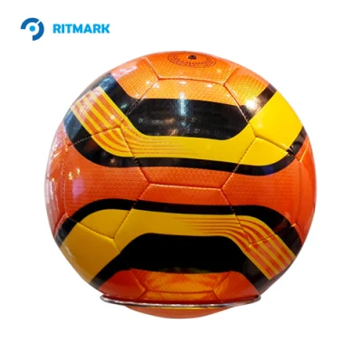 Pallone da match standard d&prime;oro per la competizione di primo livello