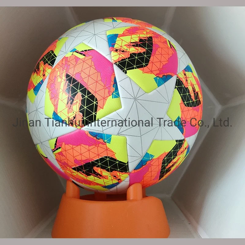 Professional Soccer Balls Standard Size 5 Size 4 Machine-Stitched PU