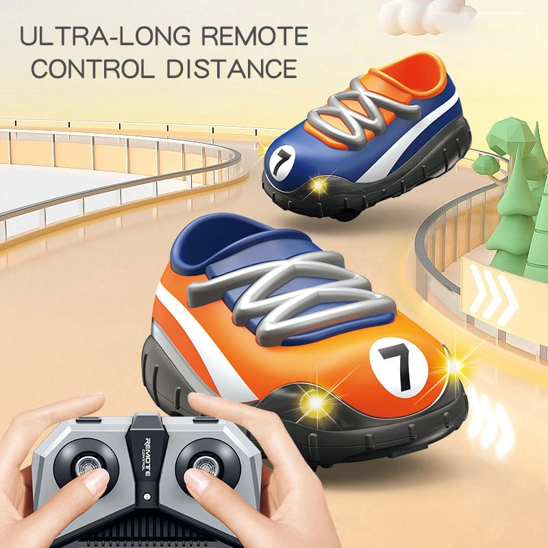 Souvenirs Qatar 2022 World Cup Gift 2.4G 2PCS Remote Control Soccer Shoe Cars Kids Cool Toys Kick Football RC Car