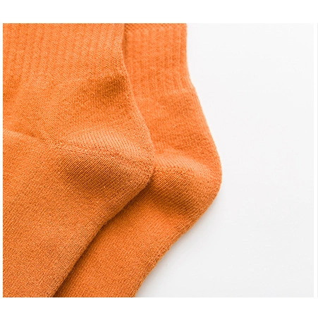 Autumn and Winter Ins Harajuku Street Individualized Fashion Cotton Medium Sleeve Socks