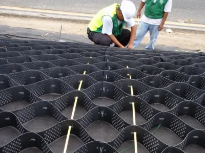 China Factory Smooth Textured Perforated Plastic HDPE Geocell Price for Soil Reinforcement Anti-Corrosion for Road/ Hill/ Slope 150mm 100mm 75mm 50mm