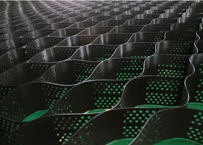 150mm High 445mm Welding Distance Textured Geocells for Retaining Wall