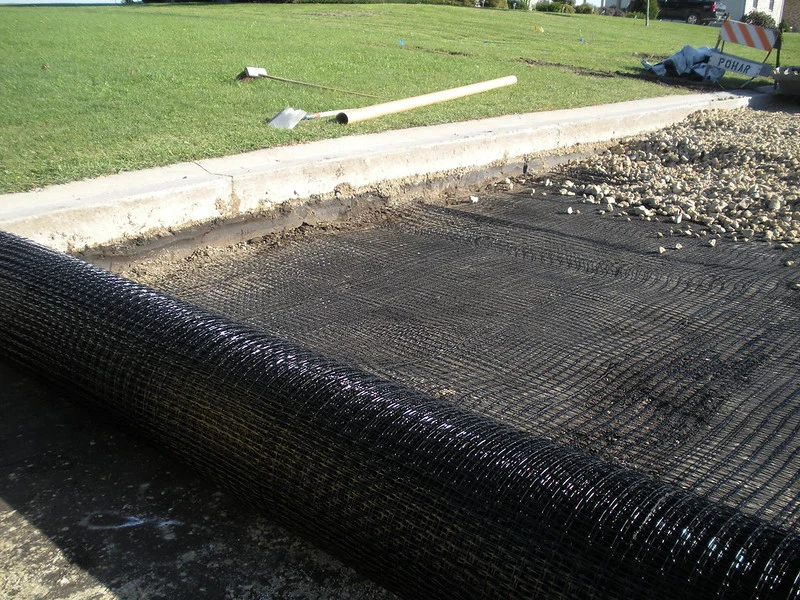 Reinforcement Retaining Wall Used Pet Geogrid Warp Knitting Polyester Geogrid