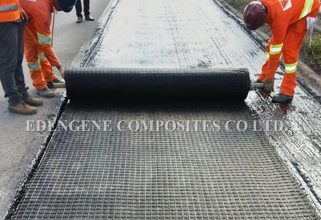 Pet/Polyester Geogrid Composite for Protect The Asphalt Overlay From Reflective Cracking