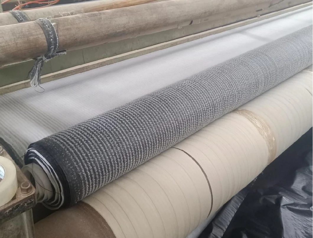 Waterproof Sodium Bentonite Geotextile 4000g 4500GSM 4800GSM Geosynthetics Clay Liner