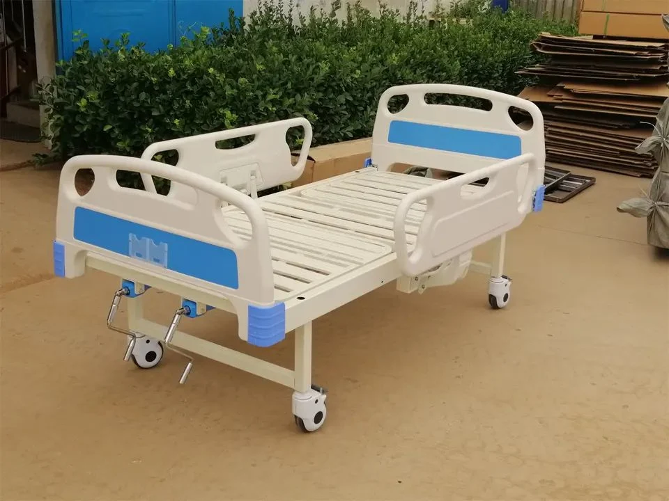 Factory Cheap Manual Hospital Medical Bed with Double Crank