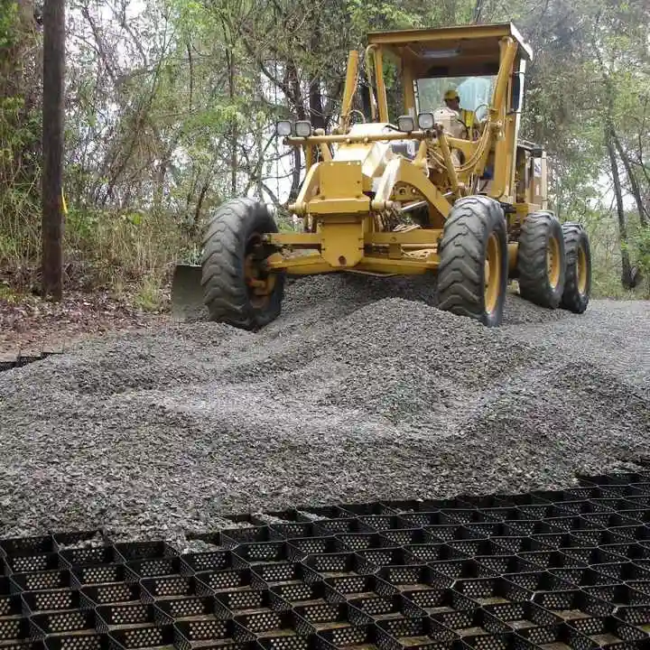 Used for Laying Reinforced Honeycomb Grid HDPE Geocell in Road Engineering