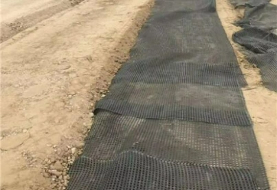 Manufacturer Polyester Geo Grid Knitted PVC Geogrid with CE