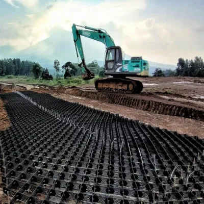 Con 1,5 mm estándar de 1mm de material virgen de la carretera de HDPE de plástico de alta resistencia Geocell nido de abeja negra de la cuadrícula de grava
