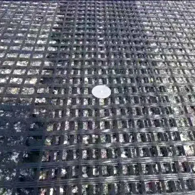 PVC recubierto de alta tensión 100-100kn/M Fibreglass Geogrid para la venta