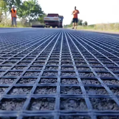 PVC recubierto de alta tensión 100-100kn/M Fibreglass Geogrid para la venta