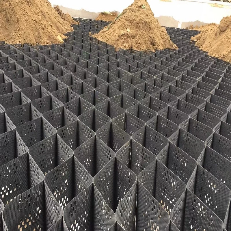 Textured and Perforated Geocell for Retaining Wall Construction Erosion Control Slope Protection