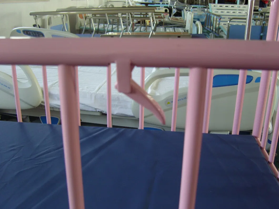 Newborn Medical Crib Stainless Steel Pediatric Bed Children Hospital Bed (THR-CB15)