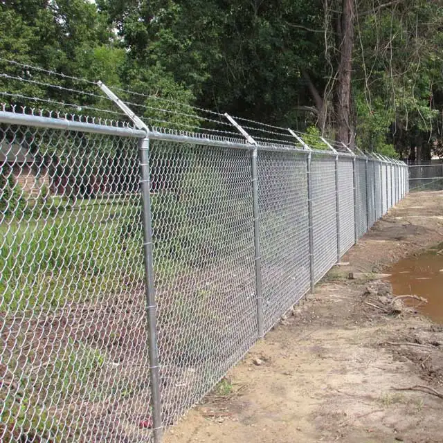 Galvanized 9 Gauge 50*50mm Diamond Wire Mesh Chain Link Security Fence with Barbed Wire.