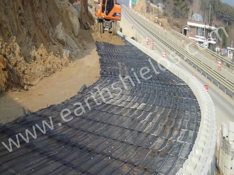 Polyester Geogrid Composite Nonwoven Bitumen Coated for Asphalt Overlayer Reinforcement Gravel Grid