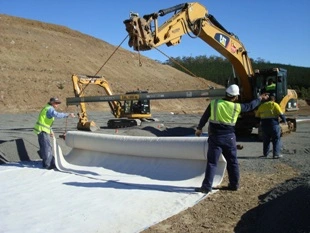 White Non Woven Geotextile Soil Stabilization for Side Slope Protection in Indoensia