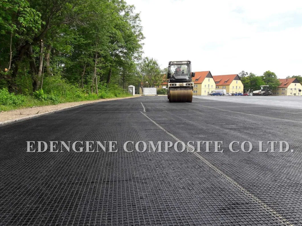 Glassfiber Geogrid Bitumen Coated Back Geotextile for Asphalt Road/Overlay Reinforcement