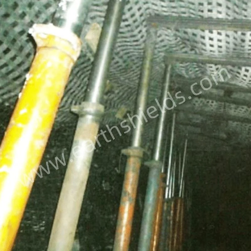 High Tensile Strength Polyester Mining Geogrid Customized Reinforcement