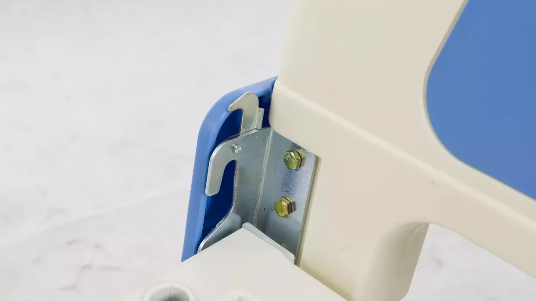 Adult Manual Crank Hospital Adjustable Patient Equipment Medical Bed
