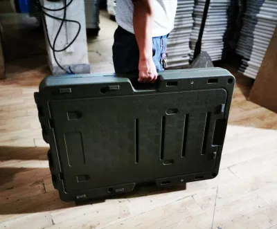 Хорошее обслуживание New-Style месте питания портативных больницы складная кровать
