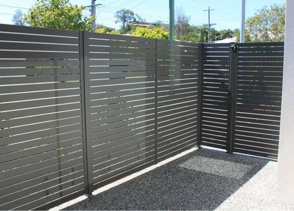 New Design Power Coated Black/White Metal Slat Fence Panel Security Privacy Screens Aluminum Alloy Louver Decorative Tube Slat Fence for Garden/Pool/Villa