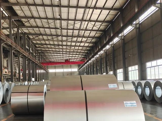 Chinese Manufacturer 22 Gauge 0.4mm Galvanised Iron Sheet Galvanized Gi Steel Coil for Roofing
